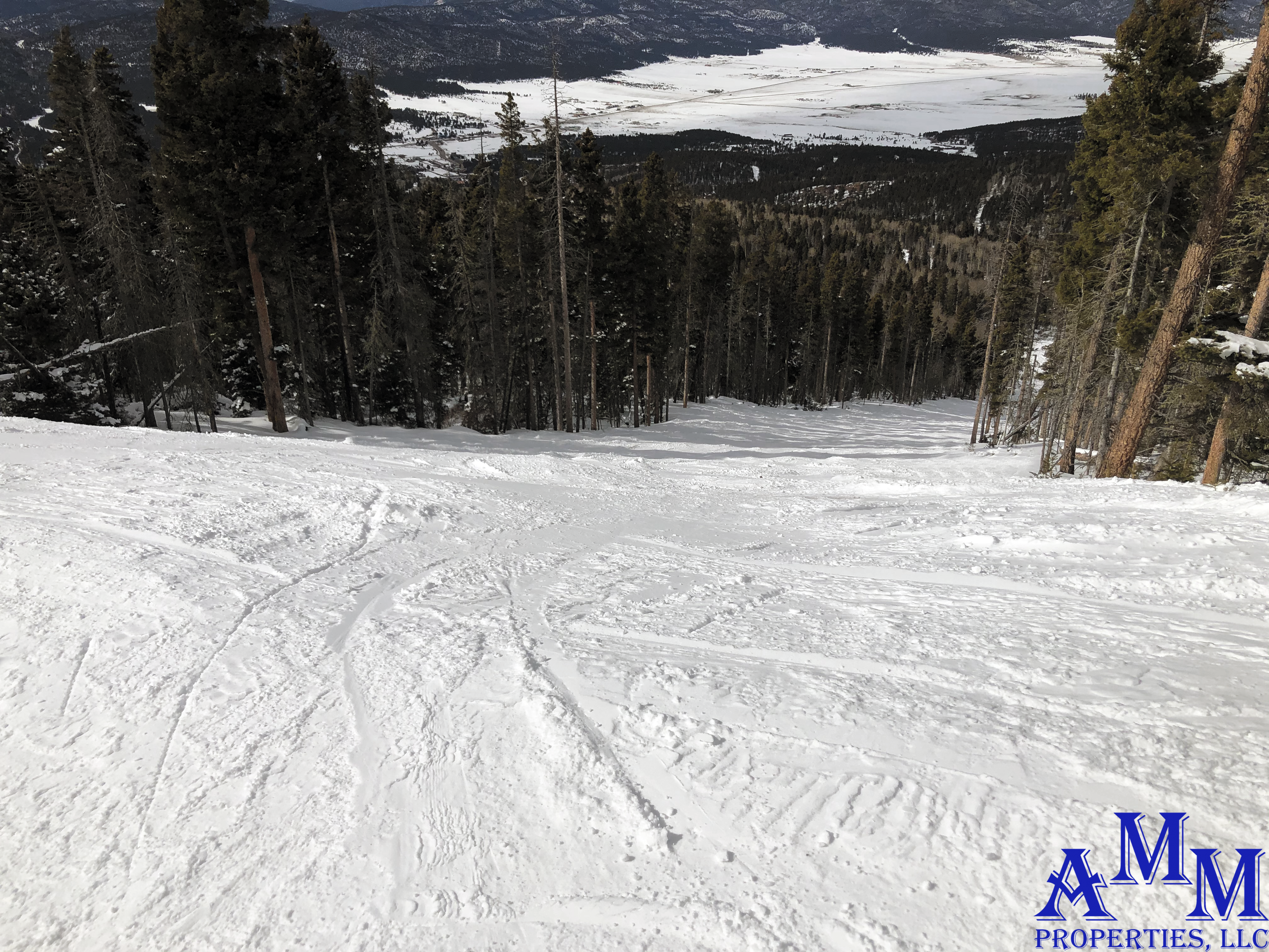 With levels of difficulty ranging from beginner to expert, you'll find the best terrain for your family to ski and have a blast.