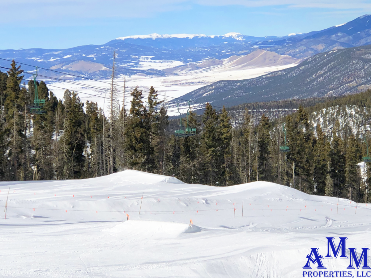 Amazing Ski Slopes for all skill levels. Snowboarders have an entire snowboard park to explore in Angel Fire, NM.