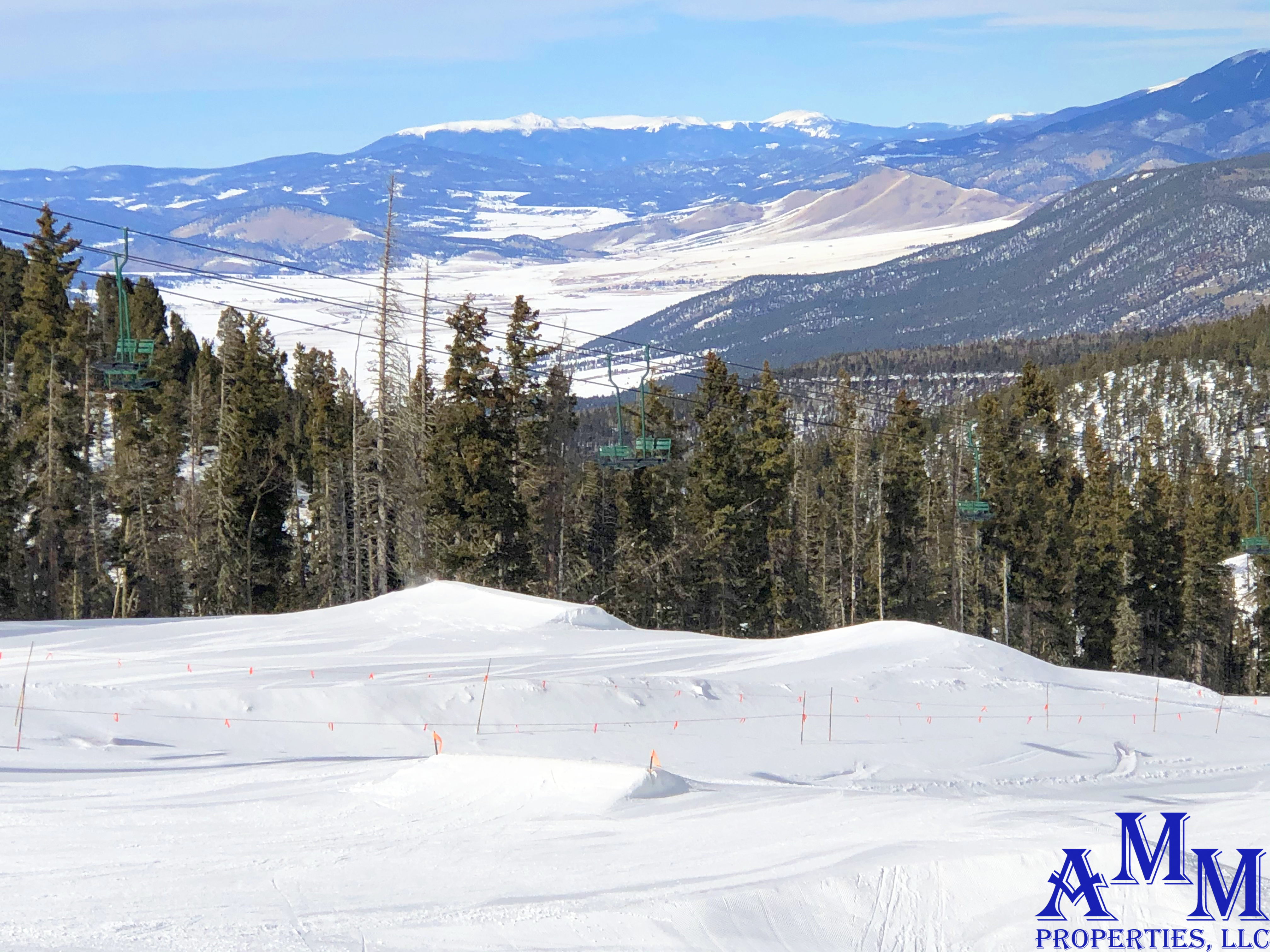 A snowboarder's haven is waiting on the back of the mountain! An entire park dedicated to snowboarders including jumps, rails and bumps.